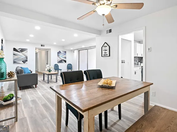 4300 Roswell Rd NE #34, Atlanta, GA 30342