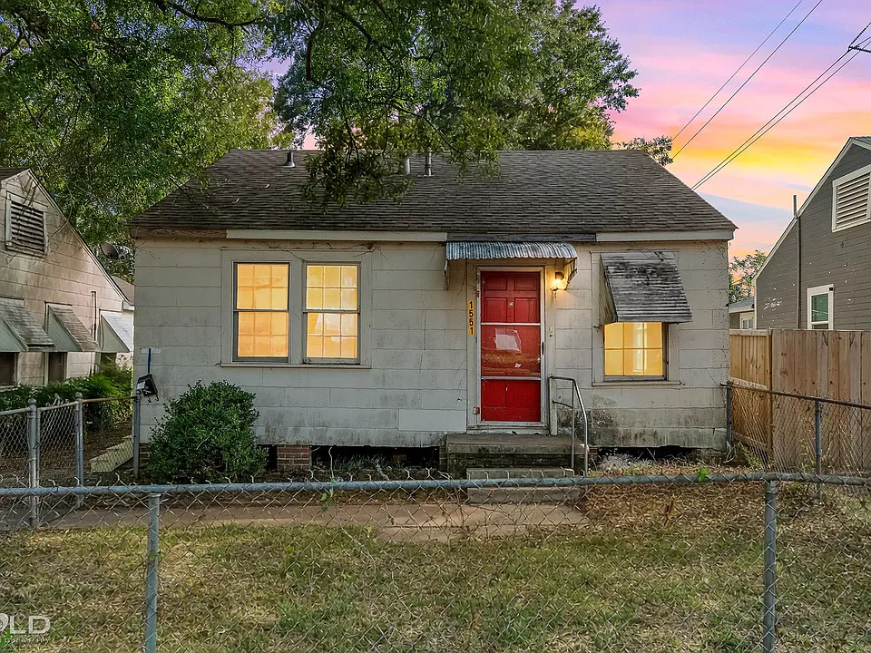 1551 Summers St