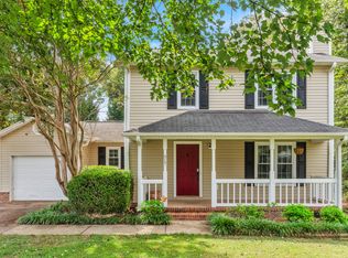 517 Laurel Tree Ln, Simpsonville, SC 29681
