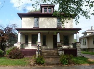 611 Nicholson St, Joliet, IL 60435