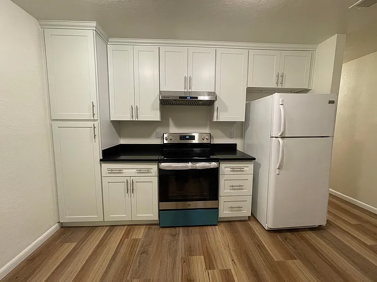 3225 Blue Ridge Cir — Photo 5