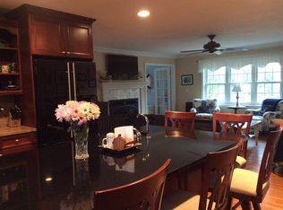 179 Springville Rd, Hampton Bays, NY 11946