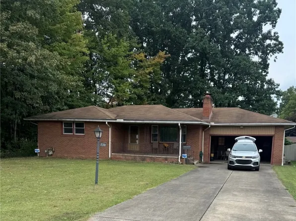230 Trumbull Ave, Youngstown, OH 44505