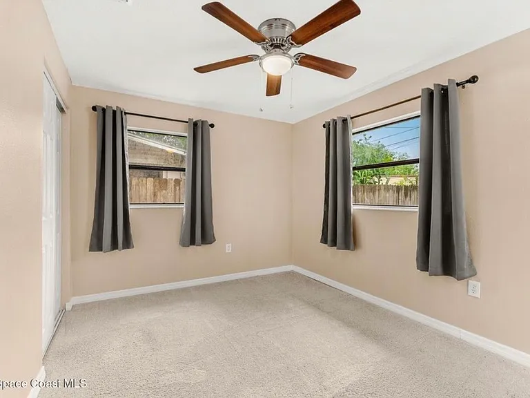2508 Hathaway Dr #B — Photo 8