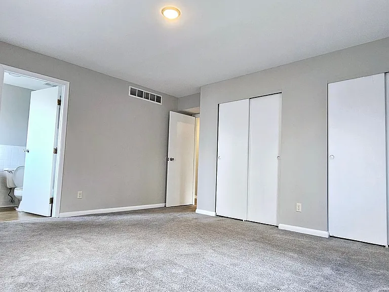 Spacious 2 bedroom 2 bath apartments in Harrison Township! — Photo 2