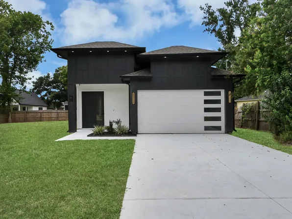 1904 Bell St, Dayton, TX 77535