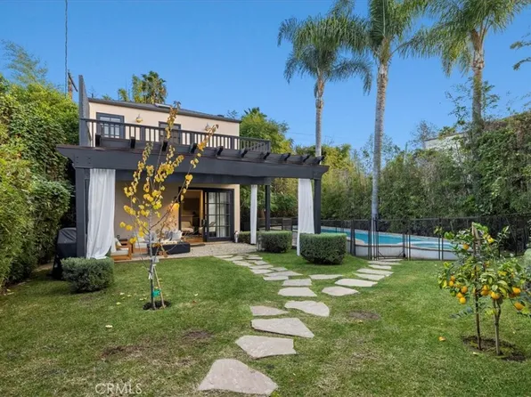 1116 S Highland Ave, Los Angeles, CA 90019