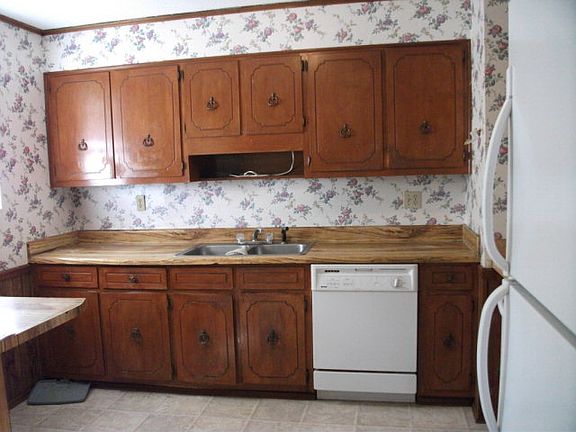4th image of 2654 Carrington Dr