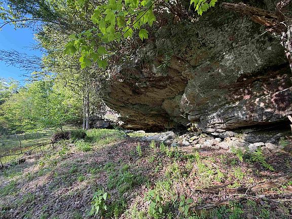 9th image of 2494 Seng Run Rd