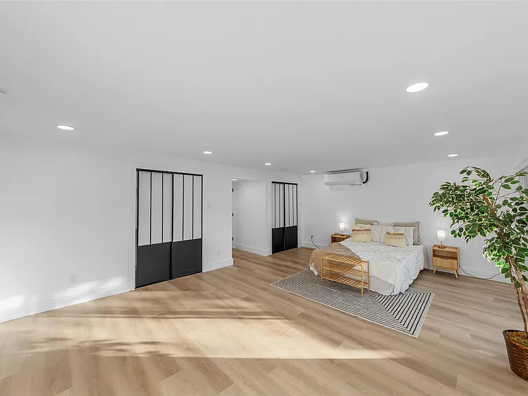 7041 Freemont St — Photo 21