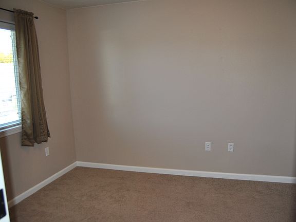 5th image of 1540 Bullpen Way