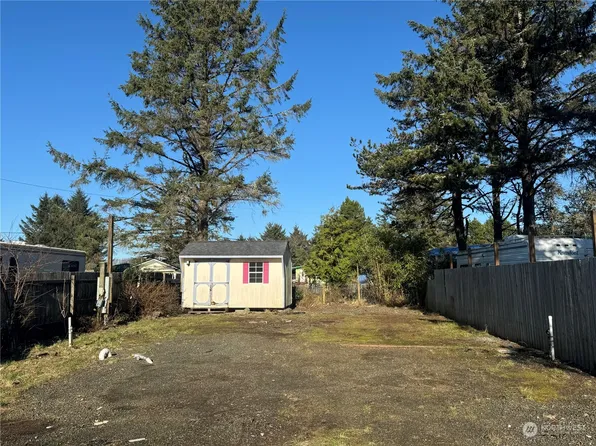 856 Trinidad Court NE, Ocean Shores, WA 98569