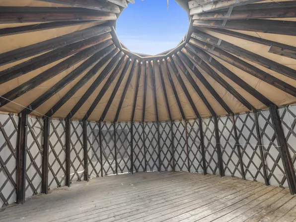 61 Pine Haven Rd, Tijeras, NM 87059