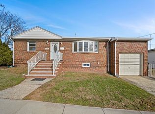 23 Arn Ter, Secaucus, NJ 07094