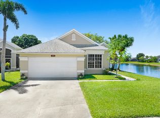 2299 Addington Cir, Rockledge, FL 32955