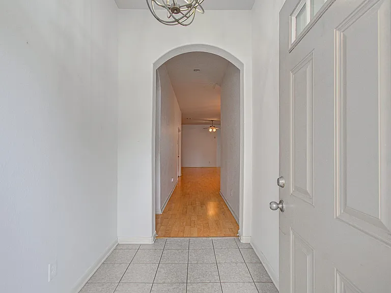13335 Gardnerville St — Photo 4