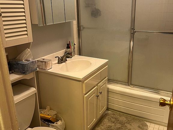 5th image of 5 Brevoort Dr APT 1F
