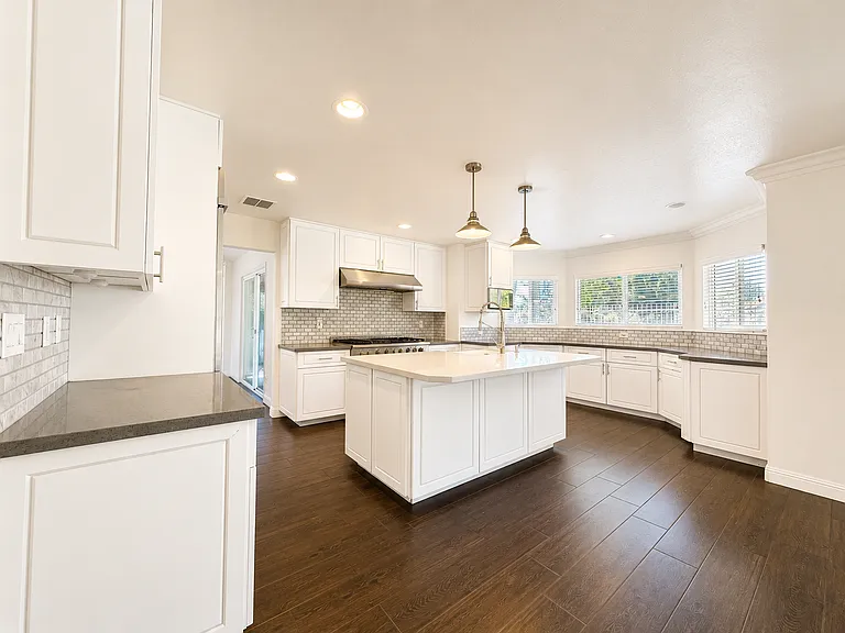 41371 Rue Jadot — Photo 9