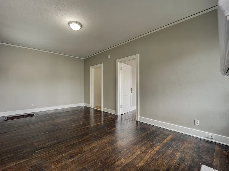 16 N 15th St — Photo 10
