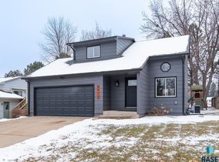 5913 W 40th St, Sioux Falls, SD 57106