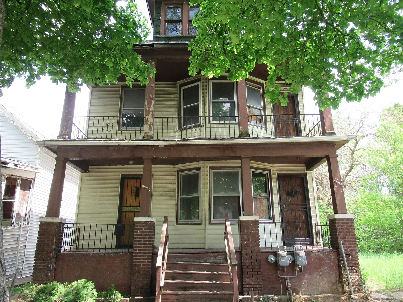 4774 Belvidere St photo 1