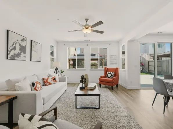 1207 Walker Peak Way, Hollister, CA 95023