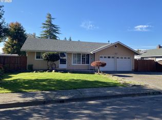 4014 Meredith Ct, Eugene, OR 97404