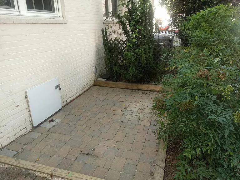 1301 S Walter Reed Dr — Photo 12