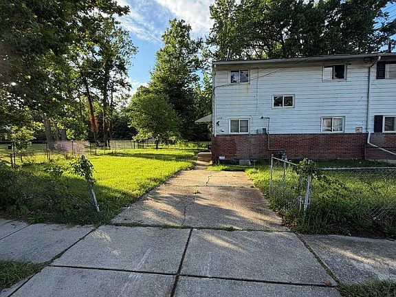 2nd image of 6208 Seat Pleasant Dr