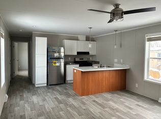 6435 55th St N #406, Oakdale, MN 55128