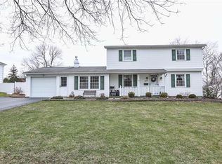 143 Arcadia Pkwy, Rochester, NY 14612