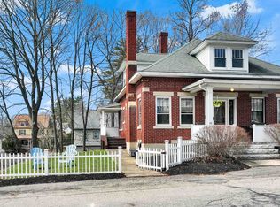 28 Summer St, Milford, NH 03055