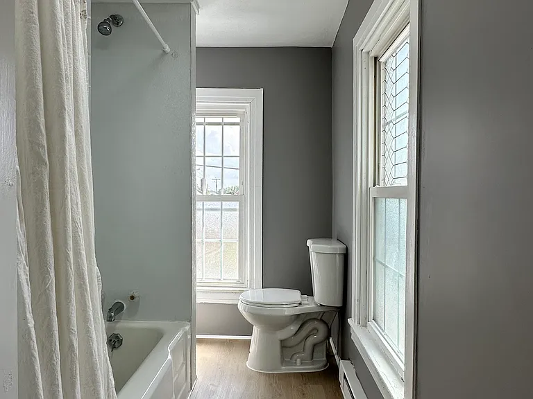 317 W Main St #2 — Photo 33