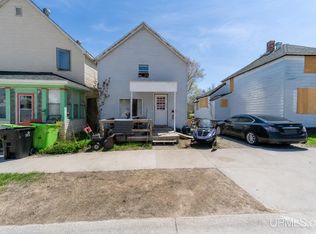 115 Chestnut St, Munising, MI 49862