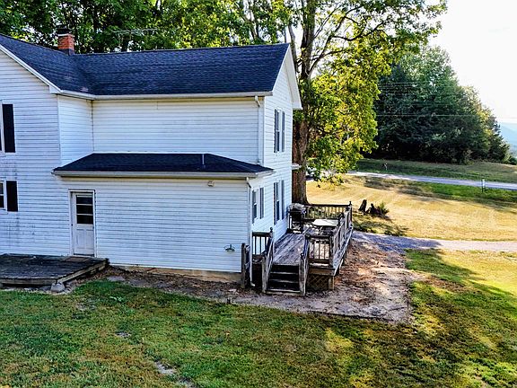 2nd image of 531 Oakland Cir