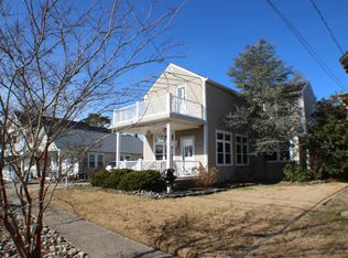 128 Crescent Rd, Ocean City, NJ 08226