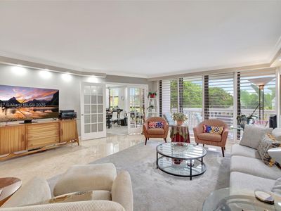 1000 Island Blvd APT 302, Aventura, FL, 33160