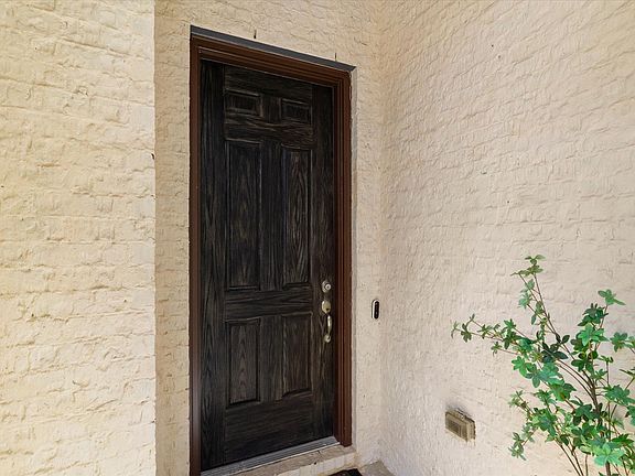 4th image of 2909 Siena Dr