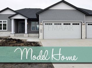 2438 Harbor Ln W, West Fargo, ND 58078