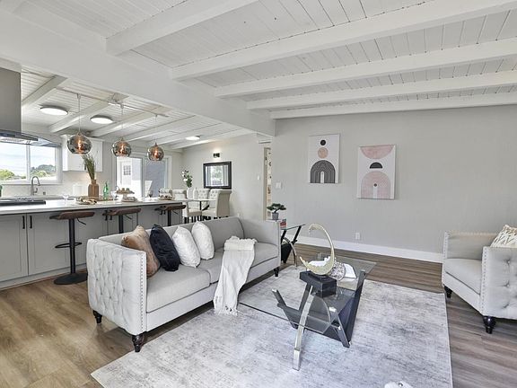 5th image of 38371 Canyon Heights Dr
