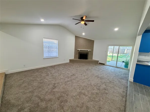 1808 Bolingbroke Pl, Fort Worth, TX 76140
