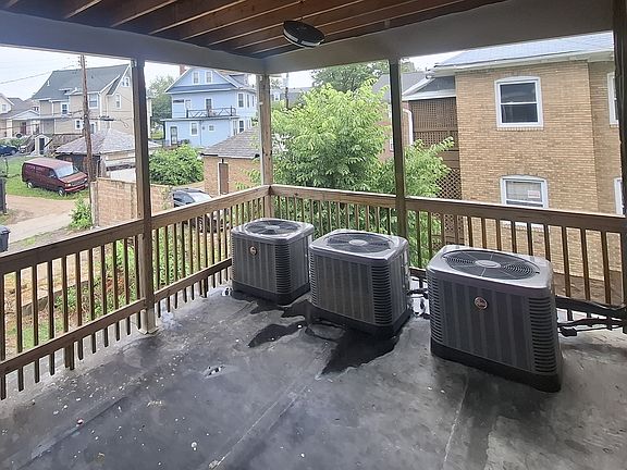 4th image of 3914 Liberty Heights Ave #B
