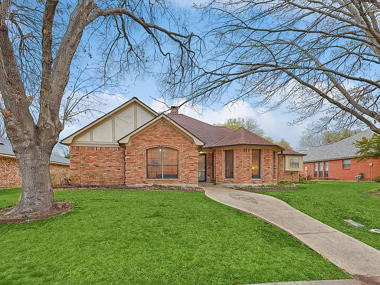 609 Arbor Creek Dr — Photo 6