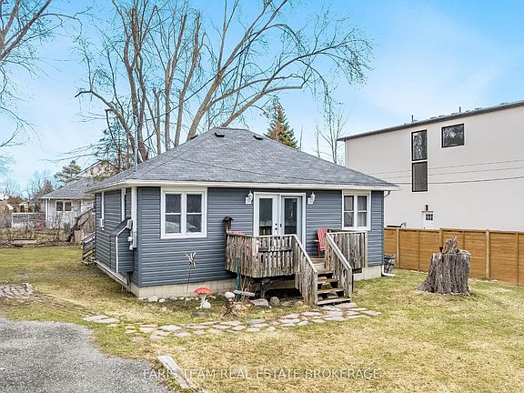 2nd image of 1417 Maple Way