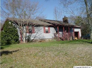 145 Rush Cir, Guntersville, AL 35976