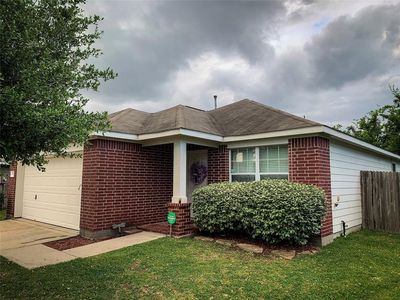 915 Whispering Winds Ct, Baytown, TX, 77521