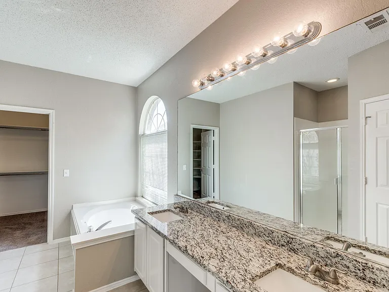 4713 Park Downs Dr — Photo 14