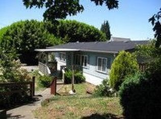 151 N Irving St, Coquille, OR