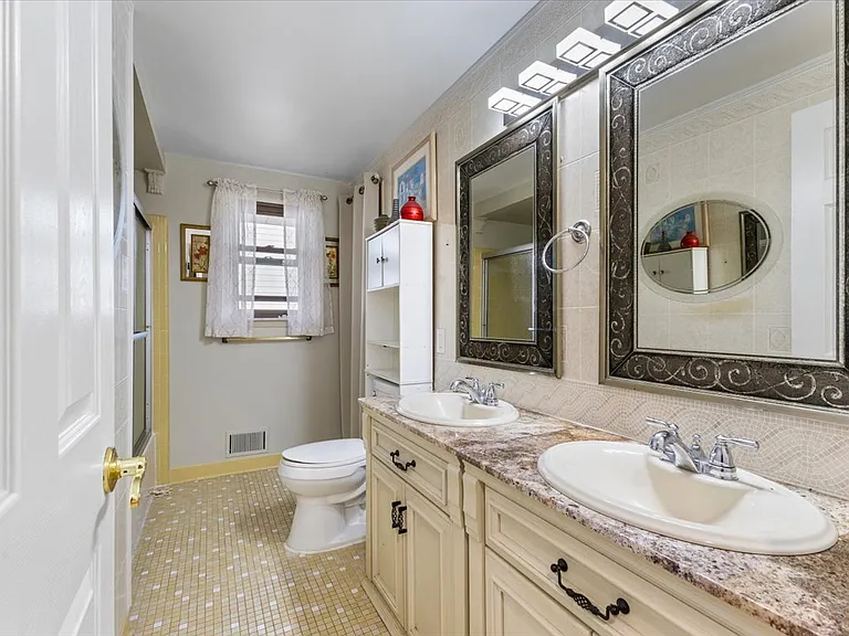 18129 Birch Dr — Photo 28