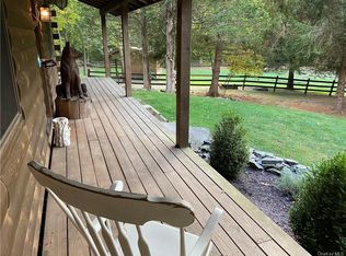42 Browning Rd, Hyde Park, NY 12538